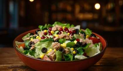 Ton Balıklı Akdeniz Salatası